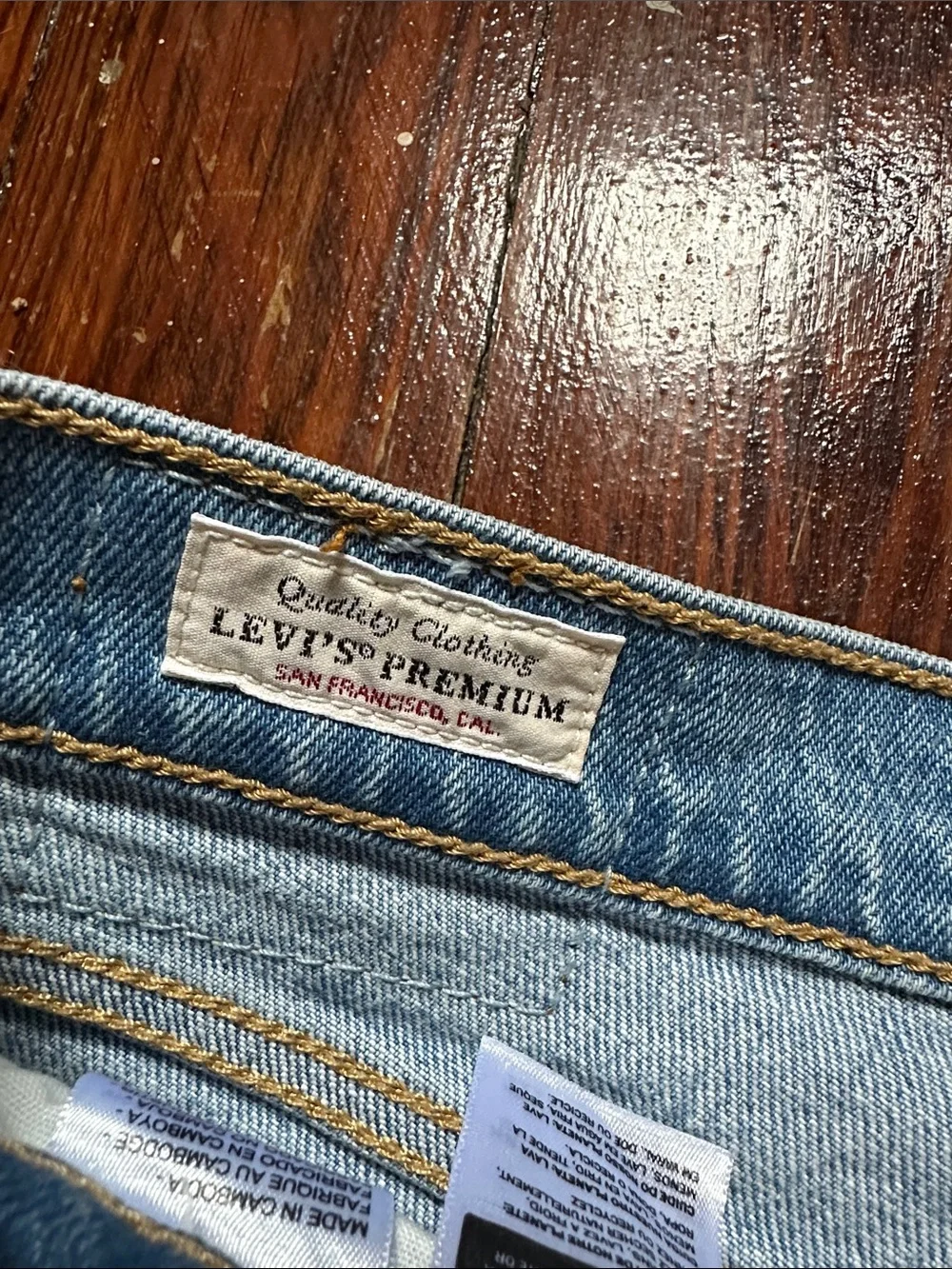 Levi's Wedgie Light Wash Blue Straight Leg Jeans Sz 26 Button Fly high waist - Picture 5 of 11